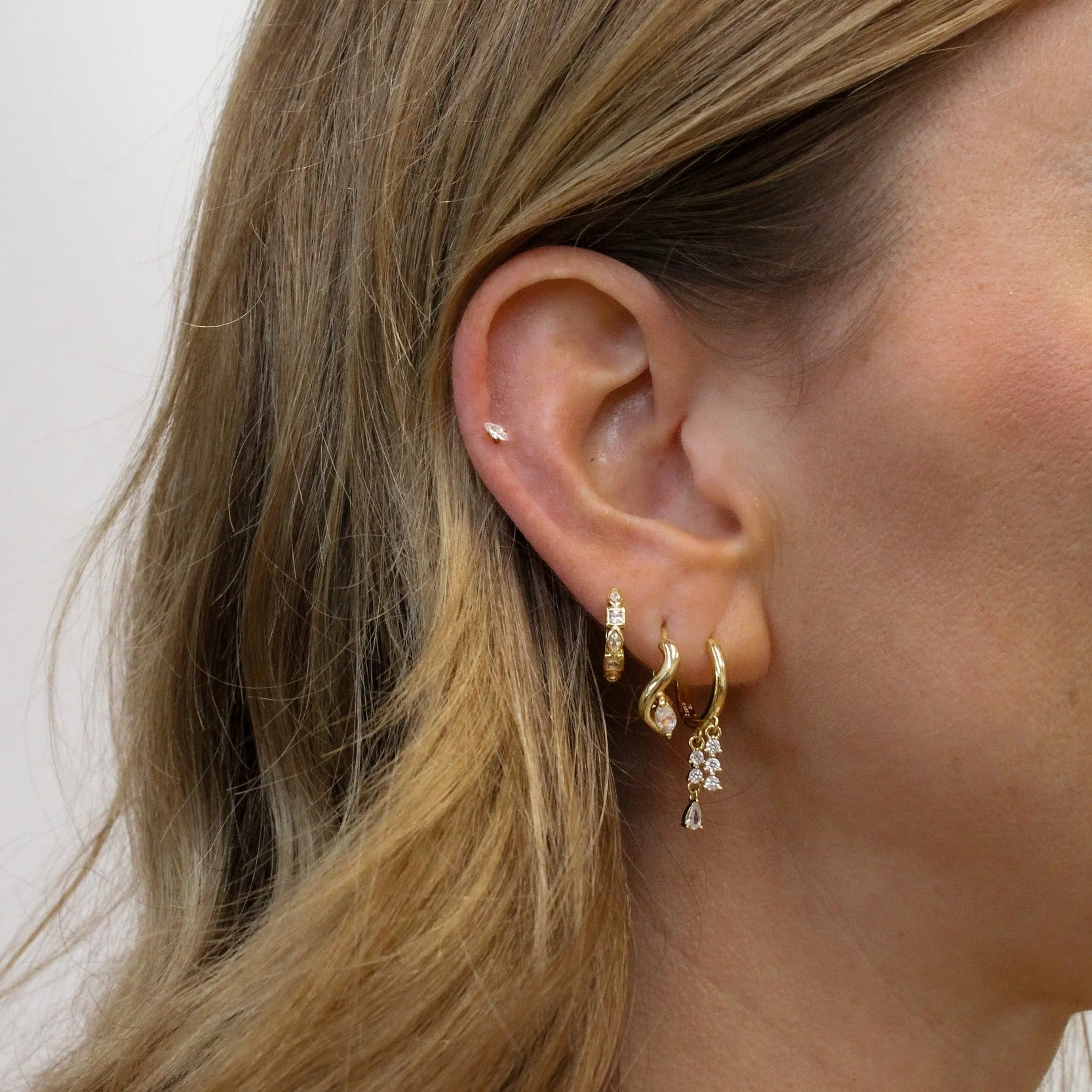 Floating Marquise Flatback Gold - Image 3
